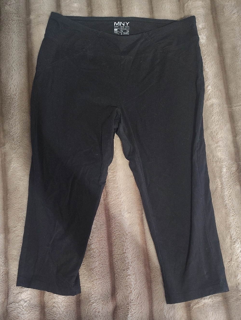 MNY Capri Leggings